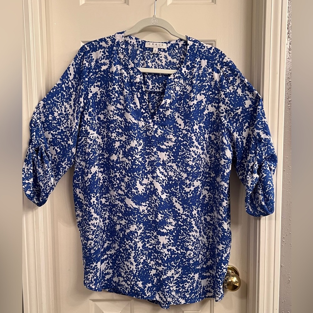 Woman’s Royal Blue/White Blouse 1X